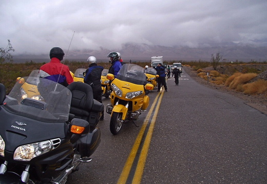 Death Valley Regen und kalt